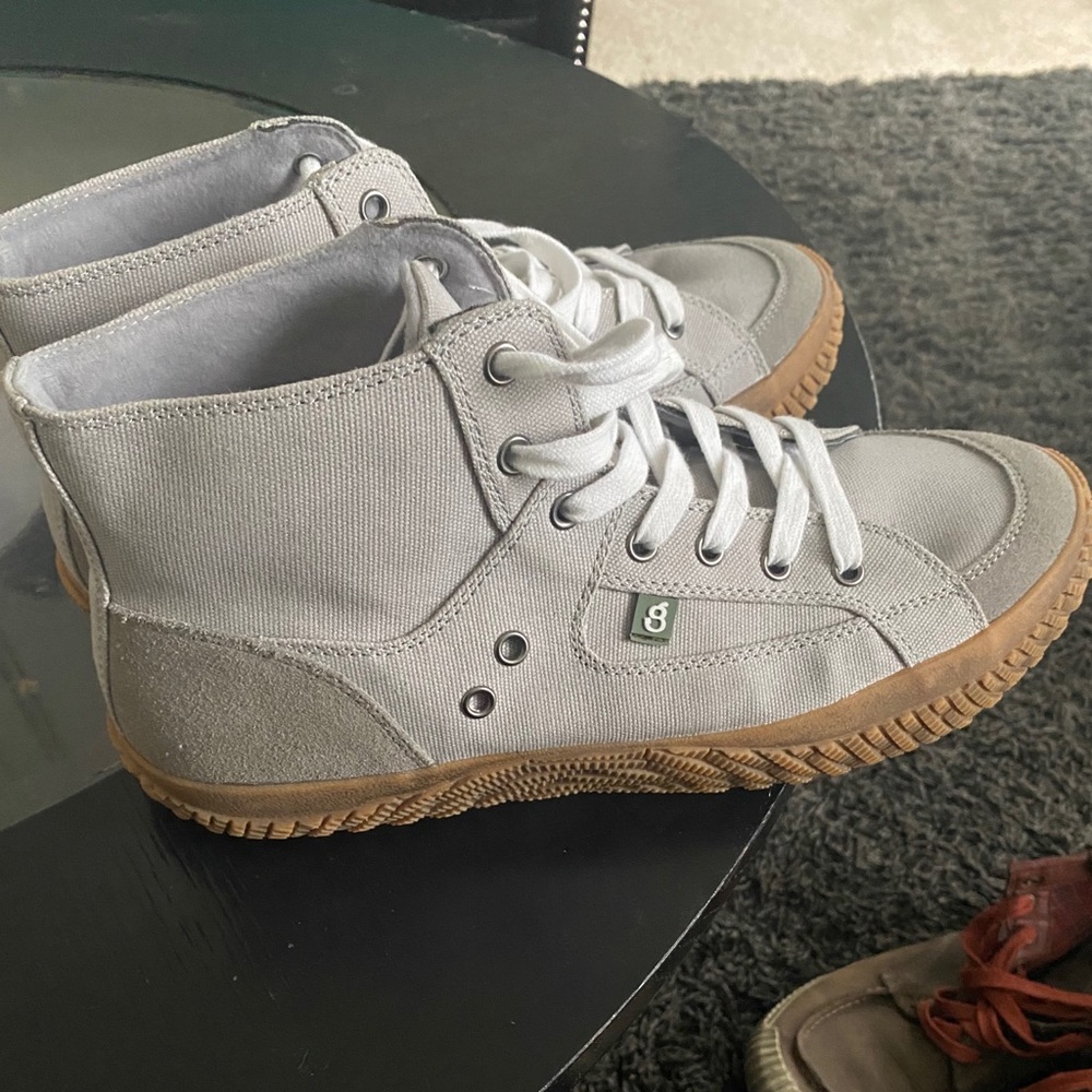 Hybrid green label NEW men shoes size 12